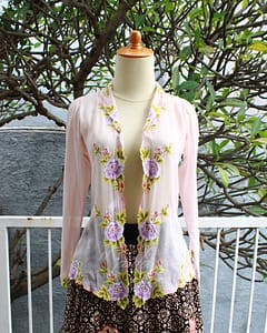 Kebaya Antik Pink Embroidery