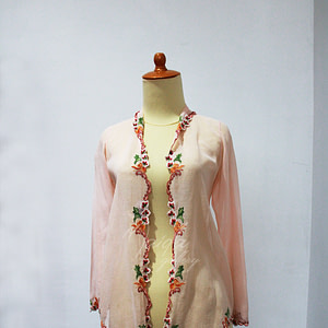Kebaya Antik Blush Pink - Embroidery
