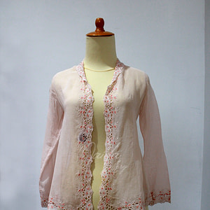 Kebaya Antik Soft Pink - Embroidery