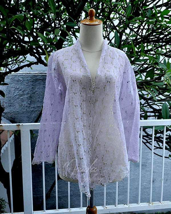 06 - Kebaya Antik Lavender - Flowers Lace